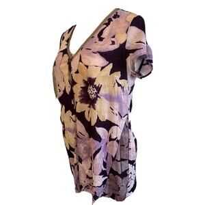 Medium Simply Vera Wang Purple Floral V-Neck Women's Tshirt Crinkle Fabric